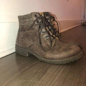 Boc suede boots! Great condition